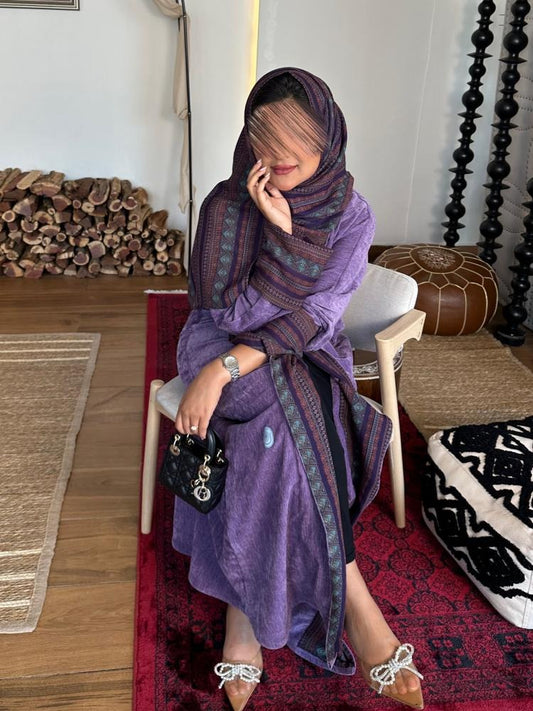 Purple patterned velvet crepe winter abaya with colored cashmere fabric insert
