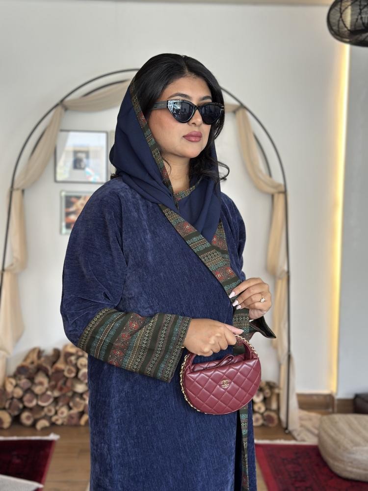 Navy blue patterned velvet crepe winter abaya with colored cashmere fabric insert
