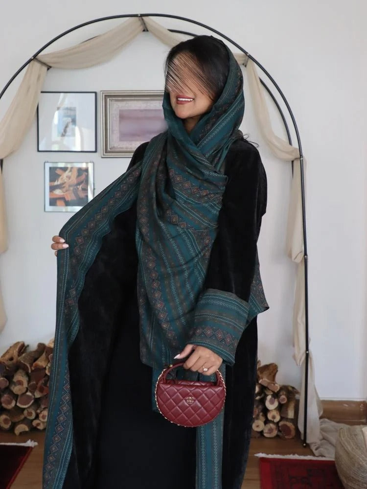 Black patterned velvet crepe winter abaya with colored cashmere fabric insert
