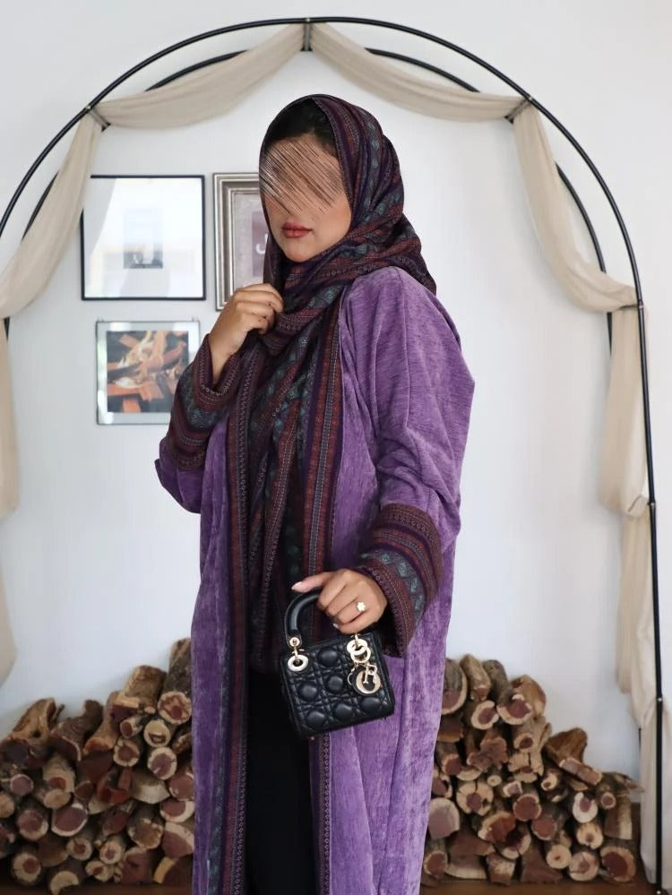 Purple patterned velvet crepe winter abaya with colored cashmere fabric insert